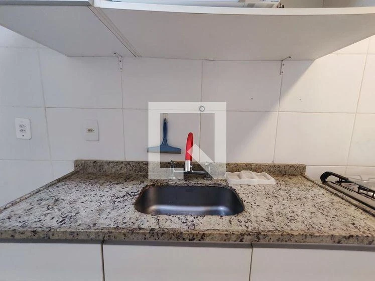 2-bedroom apartment in a building with a gym — photo 10