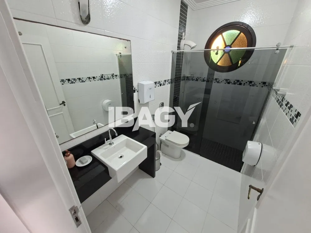 Furnished house with 5 bedrooms and gas kitchen — photo 13