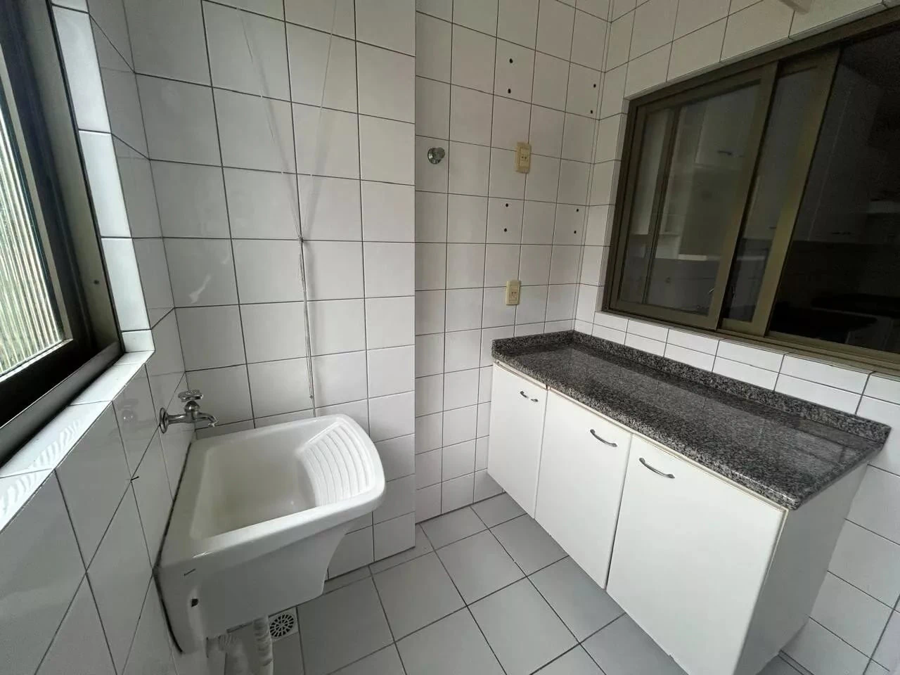 2-bedroom apartment, 1 with its own bathroom, 72 m² — photo 5
