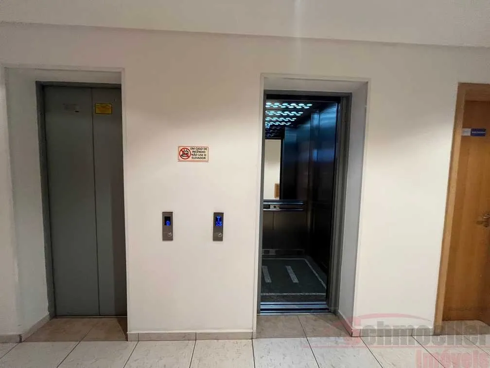 1 quarto e varanda envidraçada: apartamento de 28 m² — photo 35