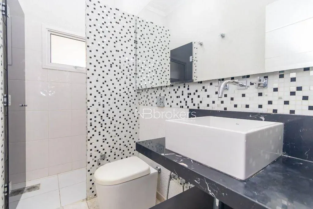 Furnished house with 4 bedrooms and a private garden — photo 4