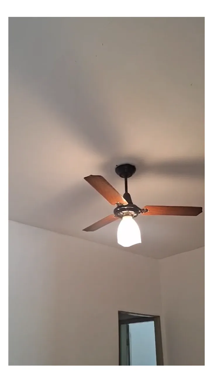 House with 2 bedrooms, 1 bathroom and a balcony — photo 4