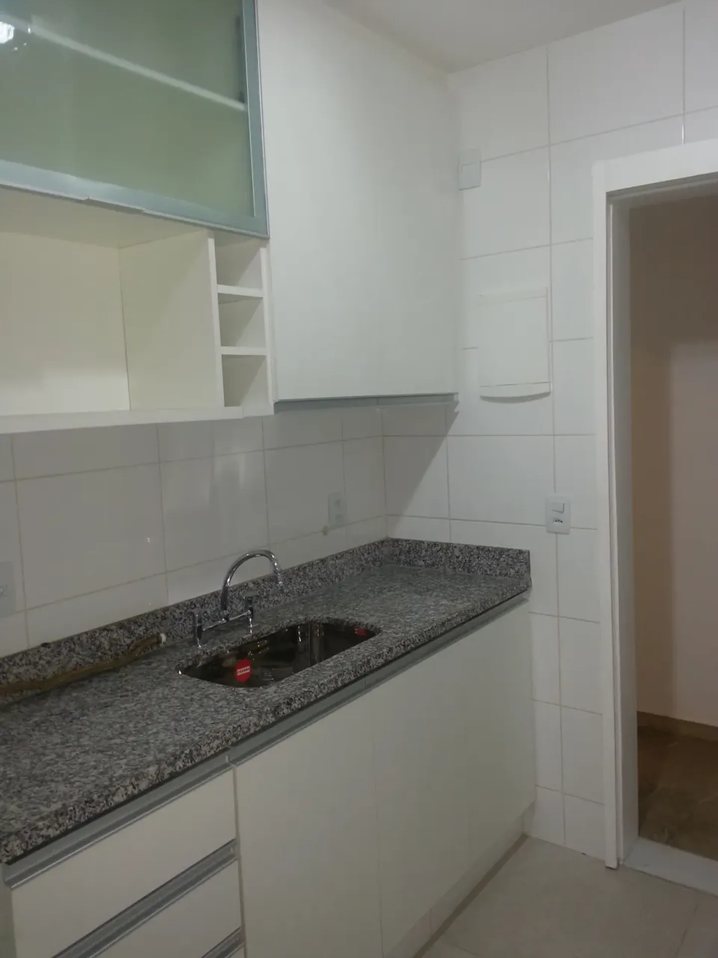 Apartment, 80 m², with wood or laminate floors — photo 12