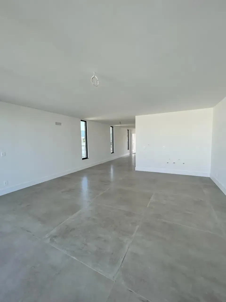 5-bedroom apartment with open-plan kitchen — photo 16