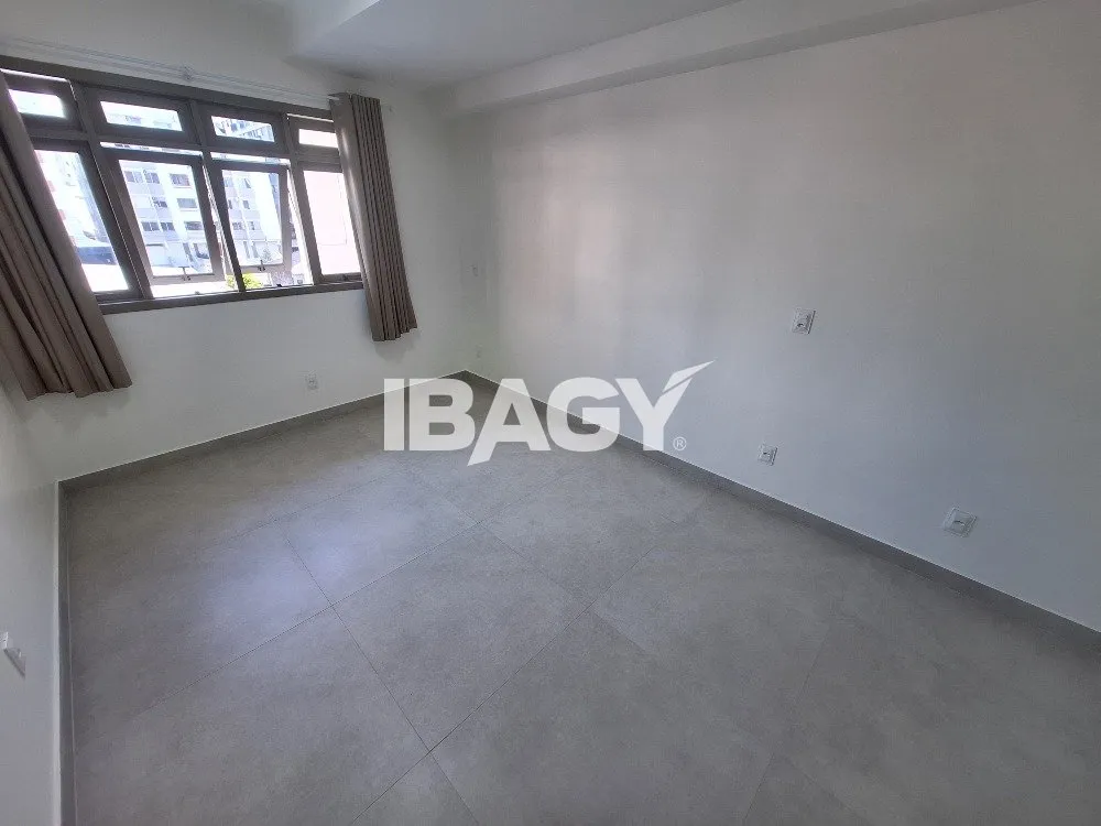 Unfurnished studio of 25 m² with 1 bedroom and 1 bathroom — photo 2