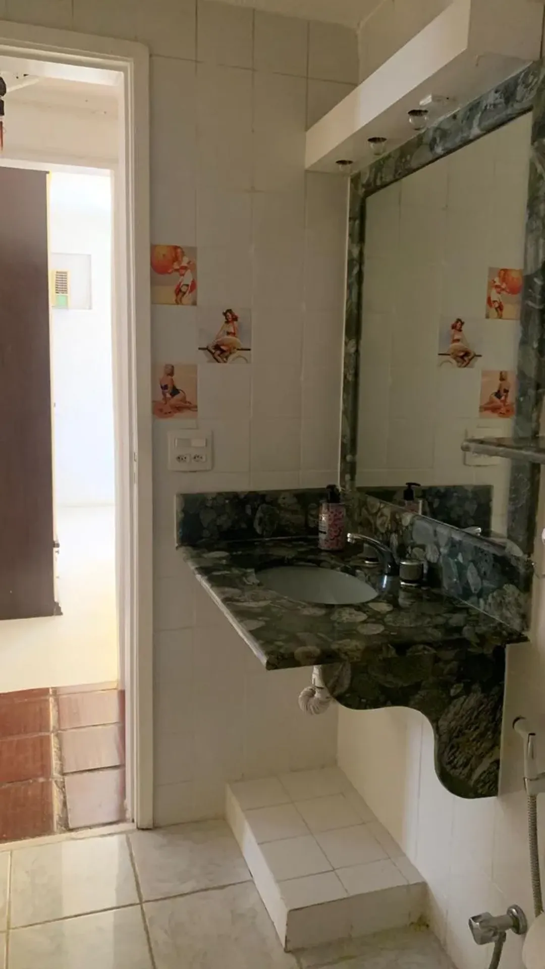 Квартира 71 м² с 1 спальней и приватным садом — photo 19