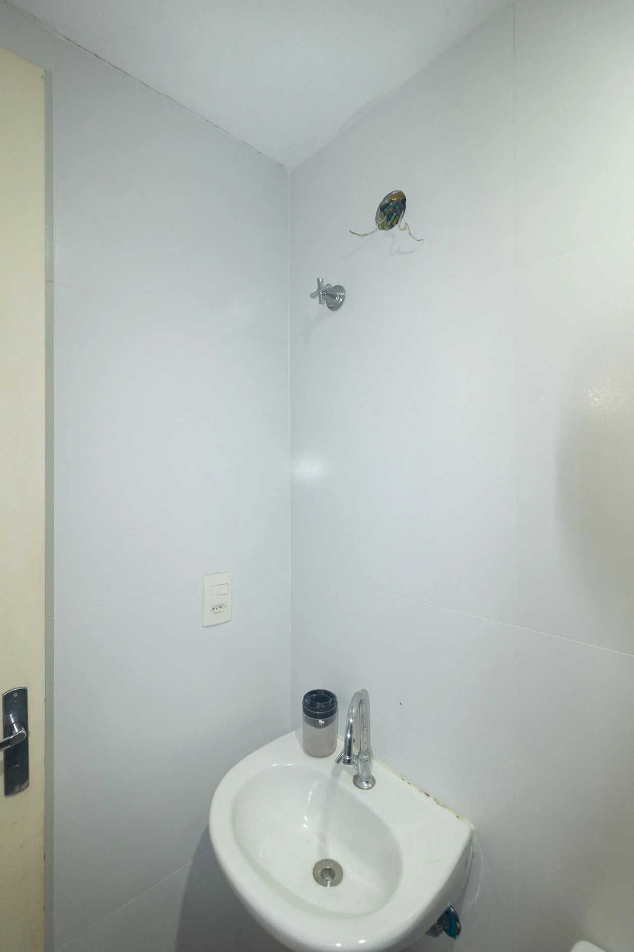 2-bedroom apartment with a washing machine — photo 2