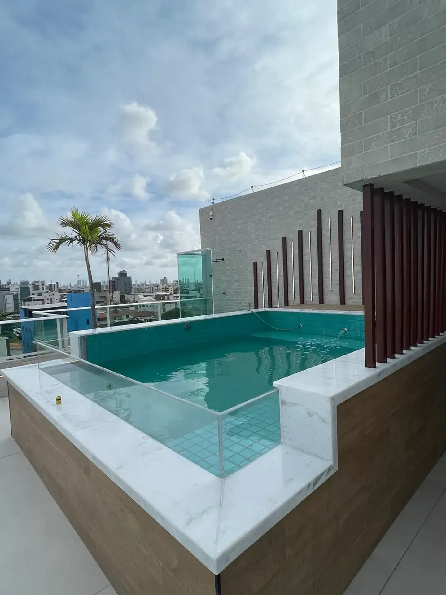 Furnished 1-bedroom apartment with a balcony — photo 11