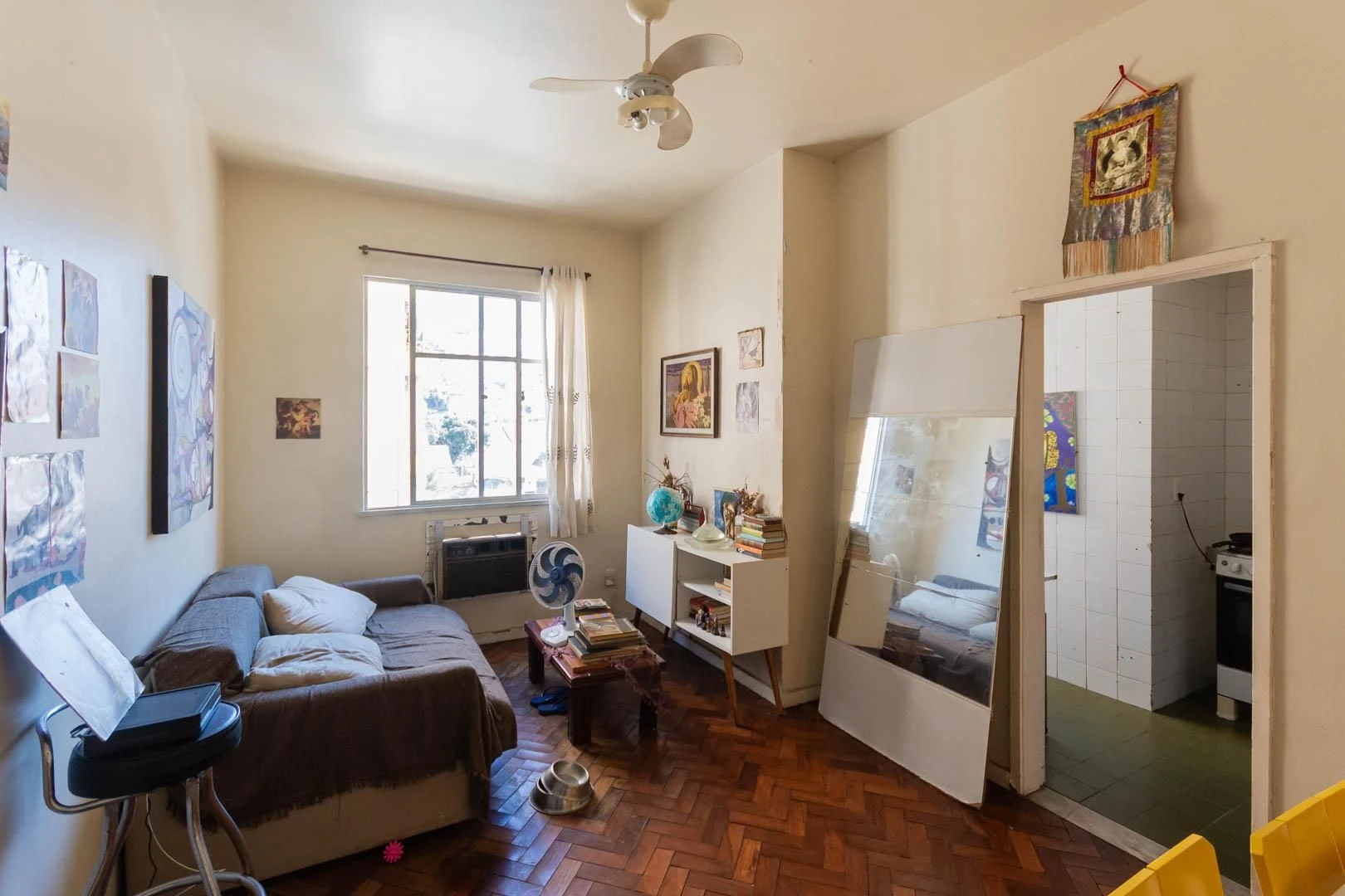 Furnished 2-bedroom apartment with 1 parking space