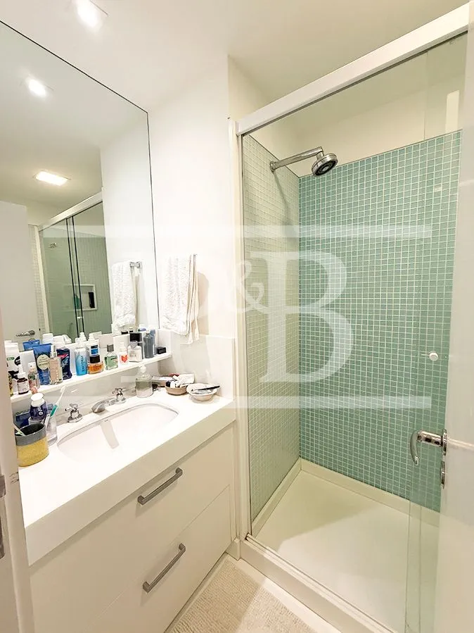 Apartamento de 3 dormitórios com 240 m² e 3 vagas — photo 23