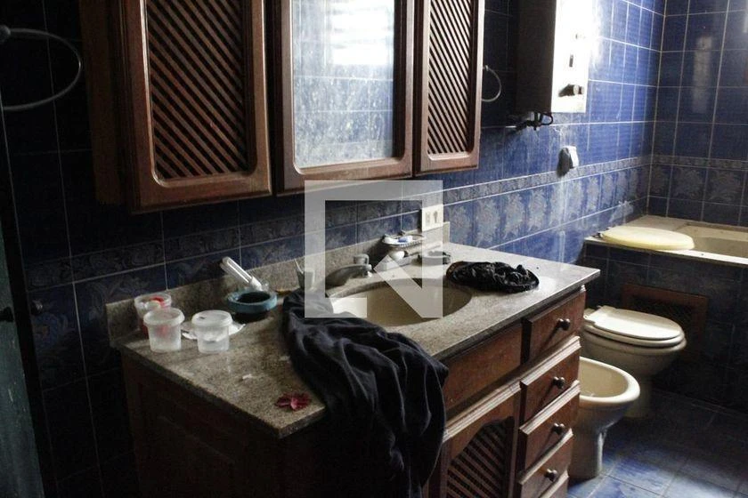 House with a balcony and 6 bedrooms plus 5 parking — photo 42