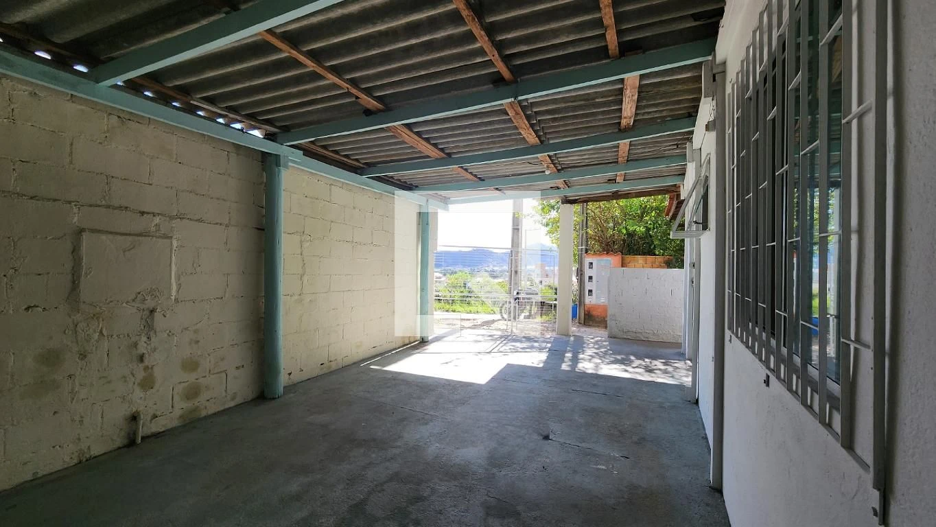 4-bedroom house with a home office in Florianópolis — photo 6