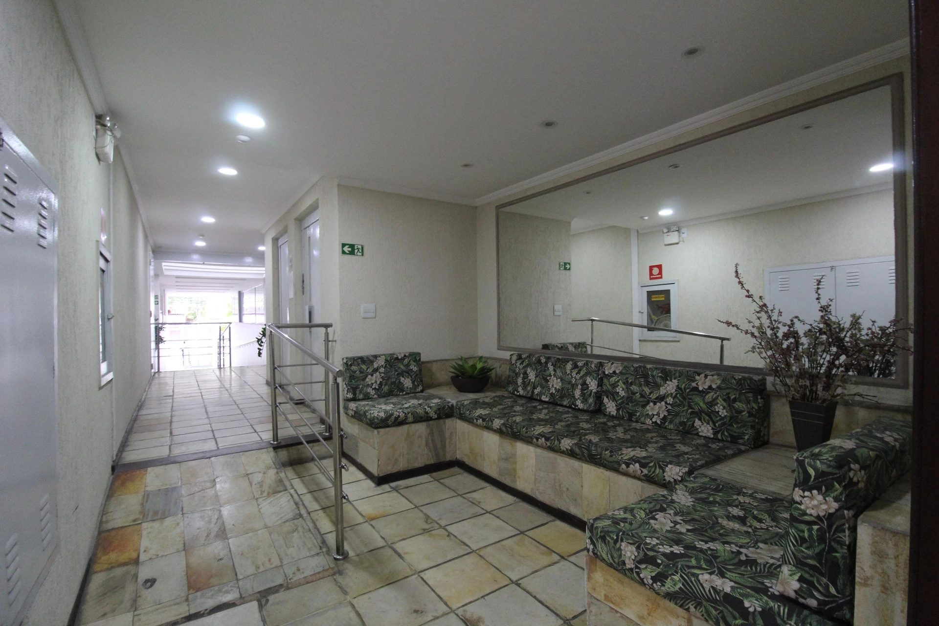 Washing machine in a 2-bedroom apartment, 70 m² — photo 34