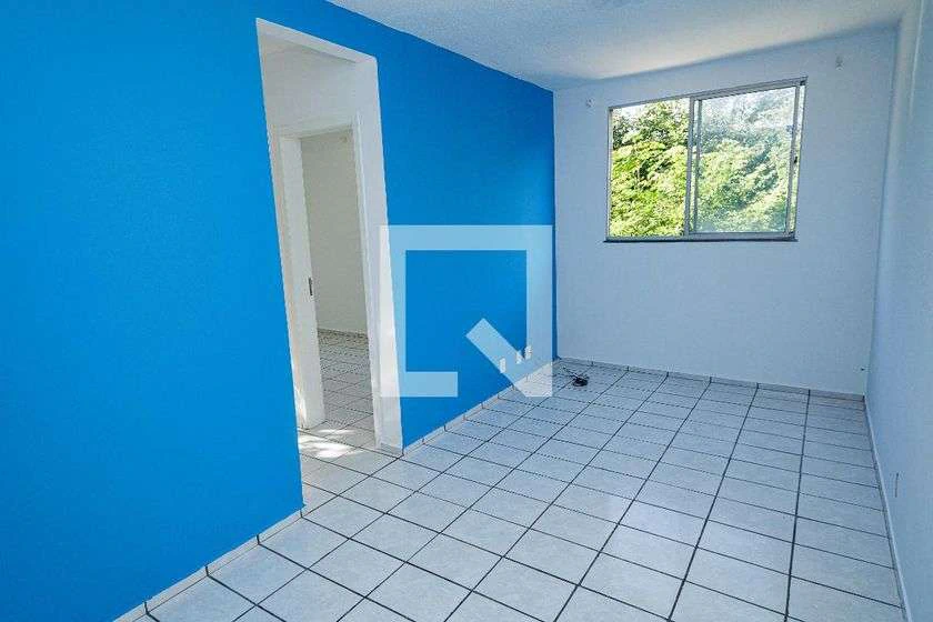 46 m² rental apartment with 2 bedrooms and glass shower — photo 23