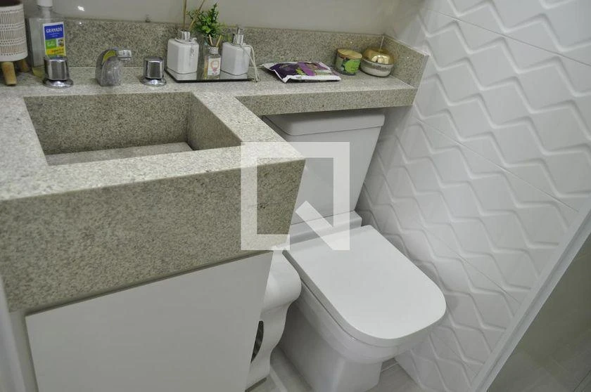 79 m² apartment with a home office and a washing machine — photo 23