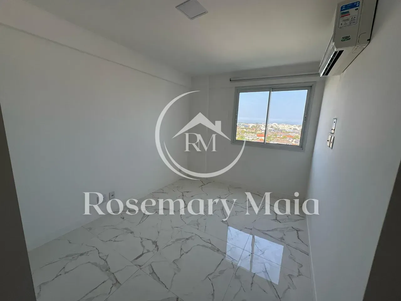 Duplex penthouse with 4 bedrooms and city view — photo 21