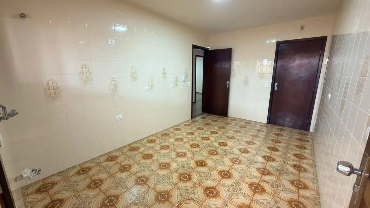 Apartment with 3 bedrooms and 2 bathrooms, no parking — photo 24