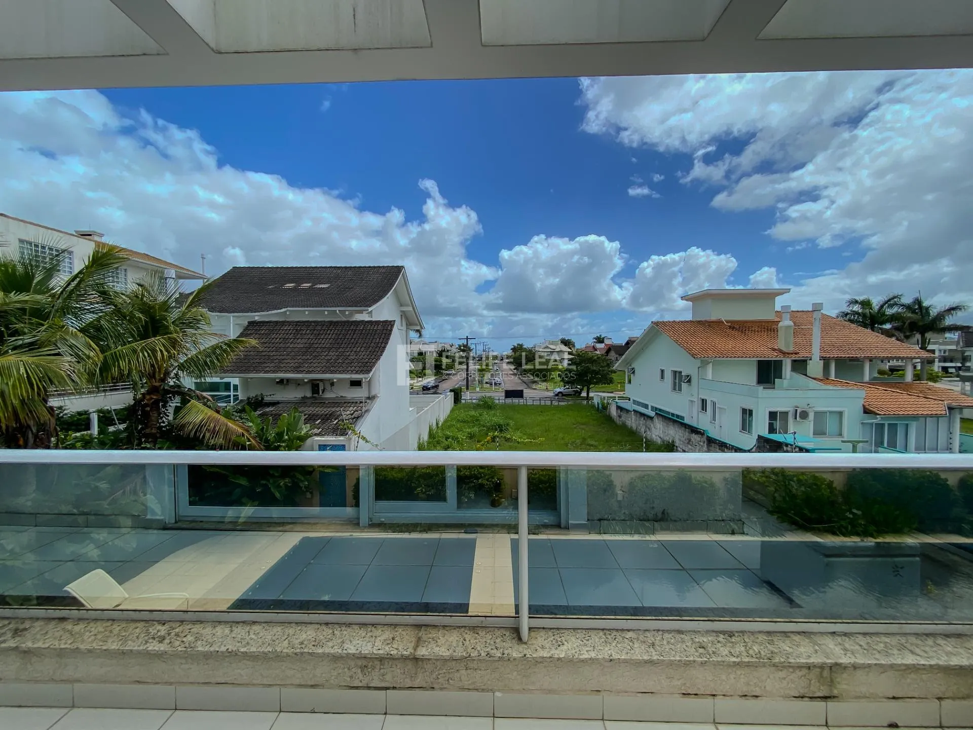 Casa em condomínio com 9 dormitórios e 8 suítes — photo 60