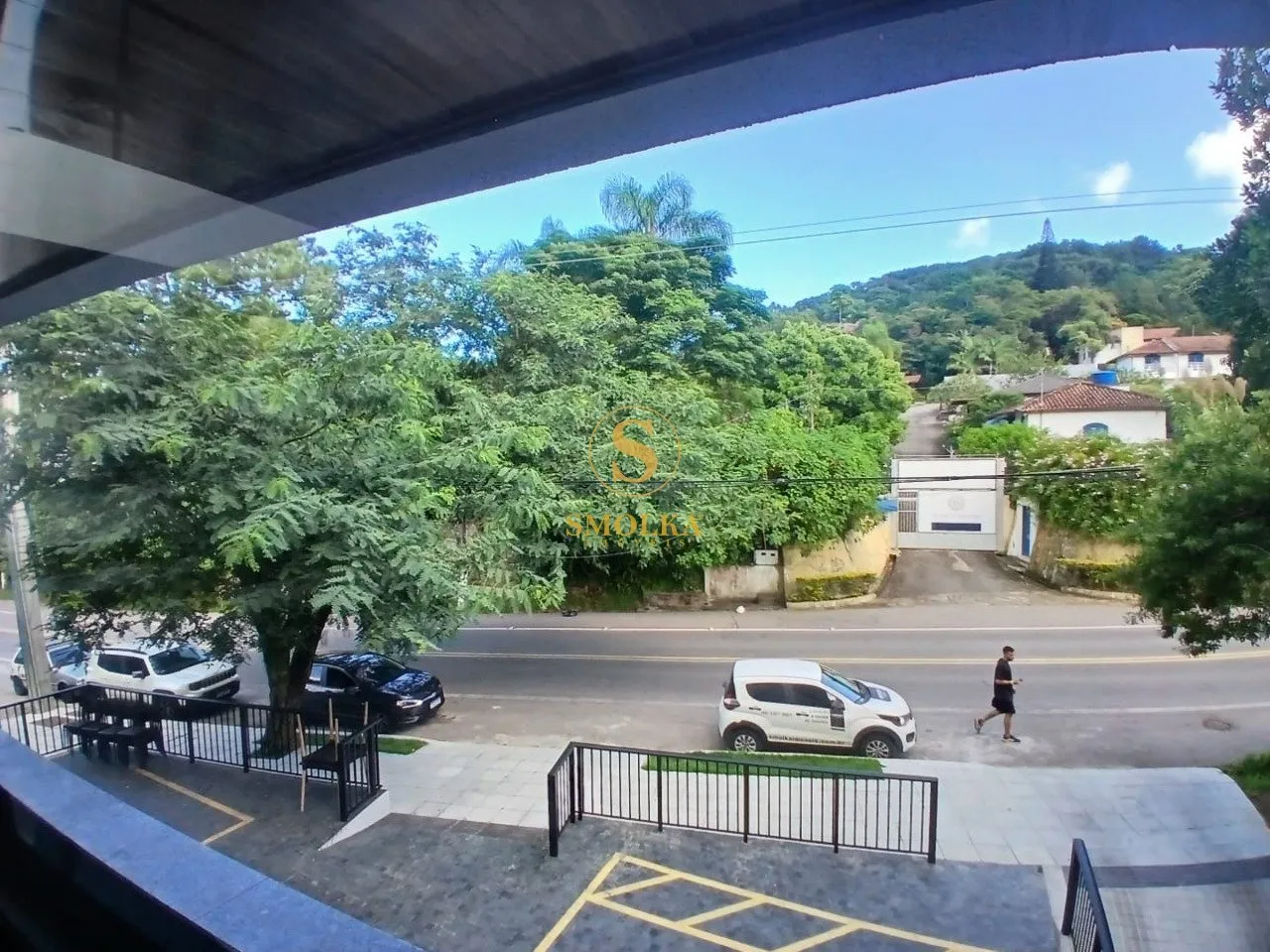 Furnished 66 m² apartment with 1 bedroom and 2 parking spots — photo 17
