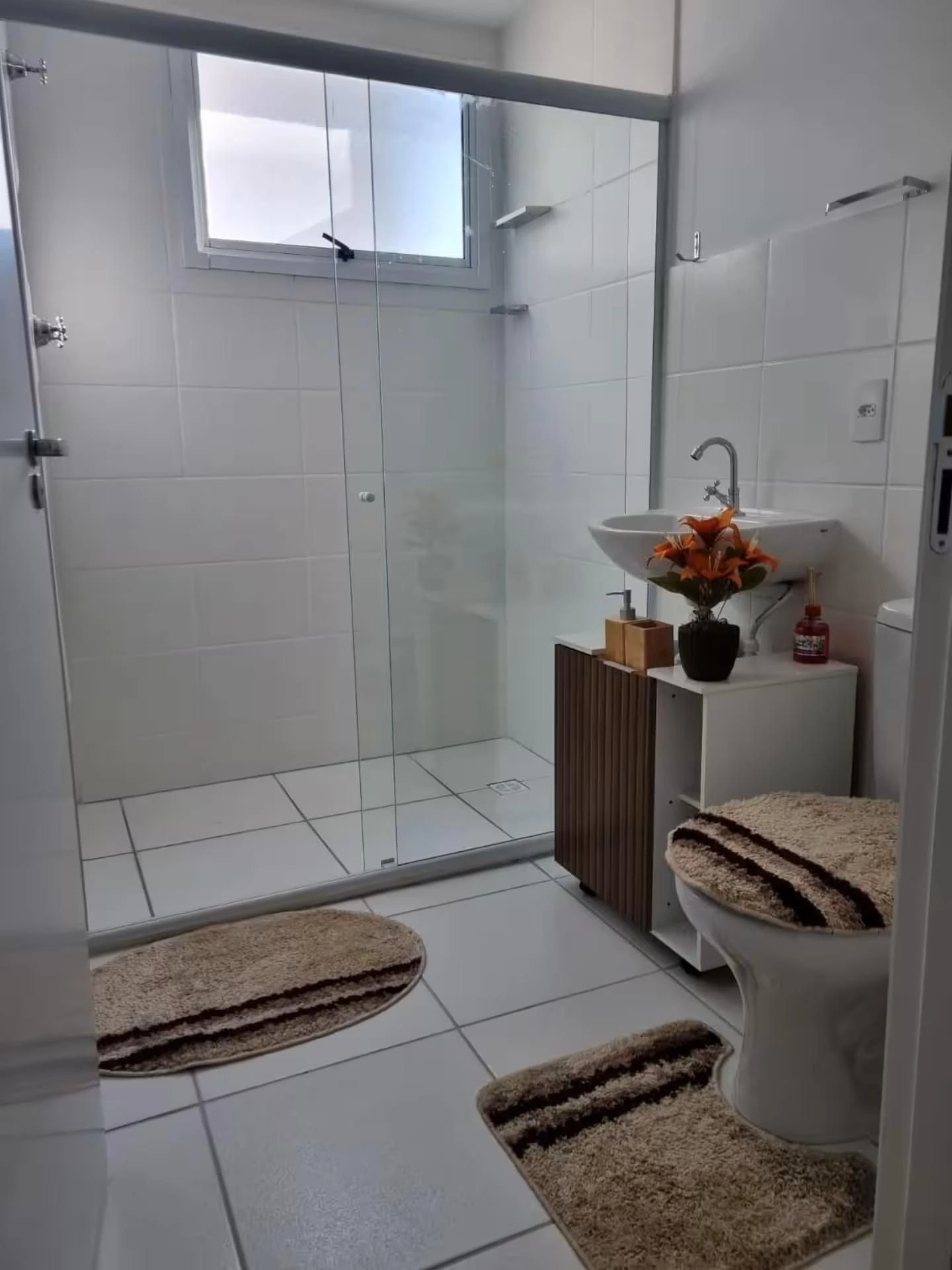 Furnished 2-bedroom apartment with a gas stove — photo 10