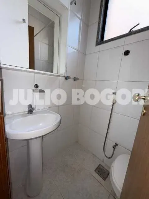 Apartamento sem mobília com 4 quartos e 5 banheiros — photo 20