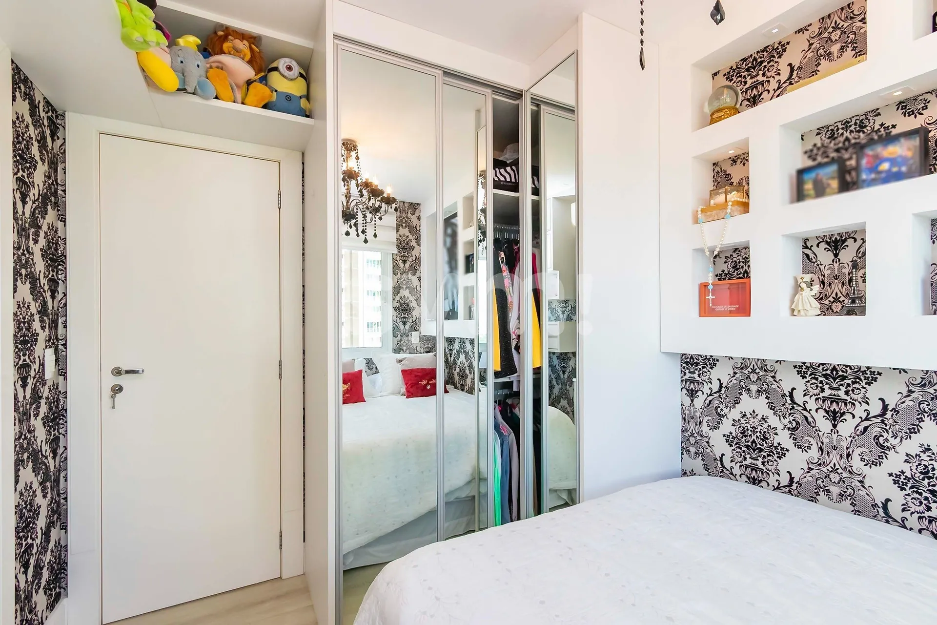 Furnished 3-bedroom apartment with open-plan kitchen 187 m² — photo 24