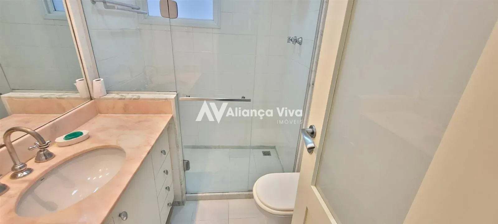 96 m² unfurnished apartment with 2 bedrooms and suite — photo 35