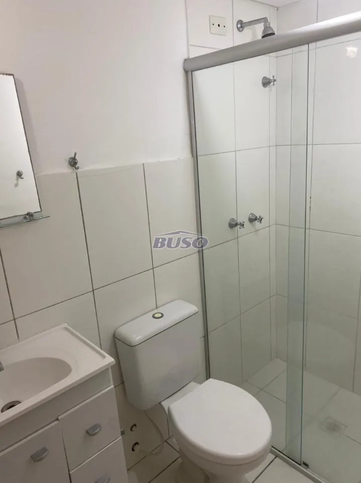 2-bedroom apartment with wood or laminate floors in Curitiba — photo 14