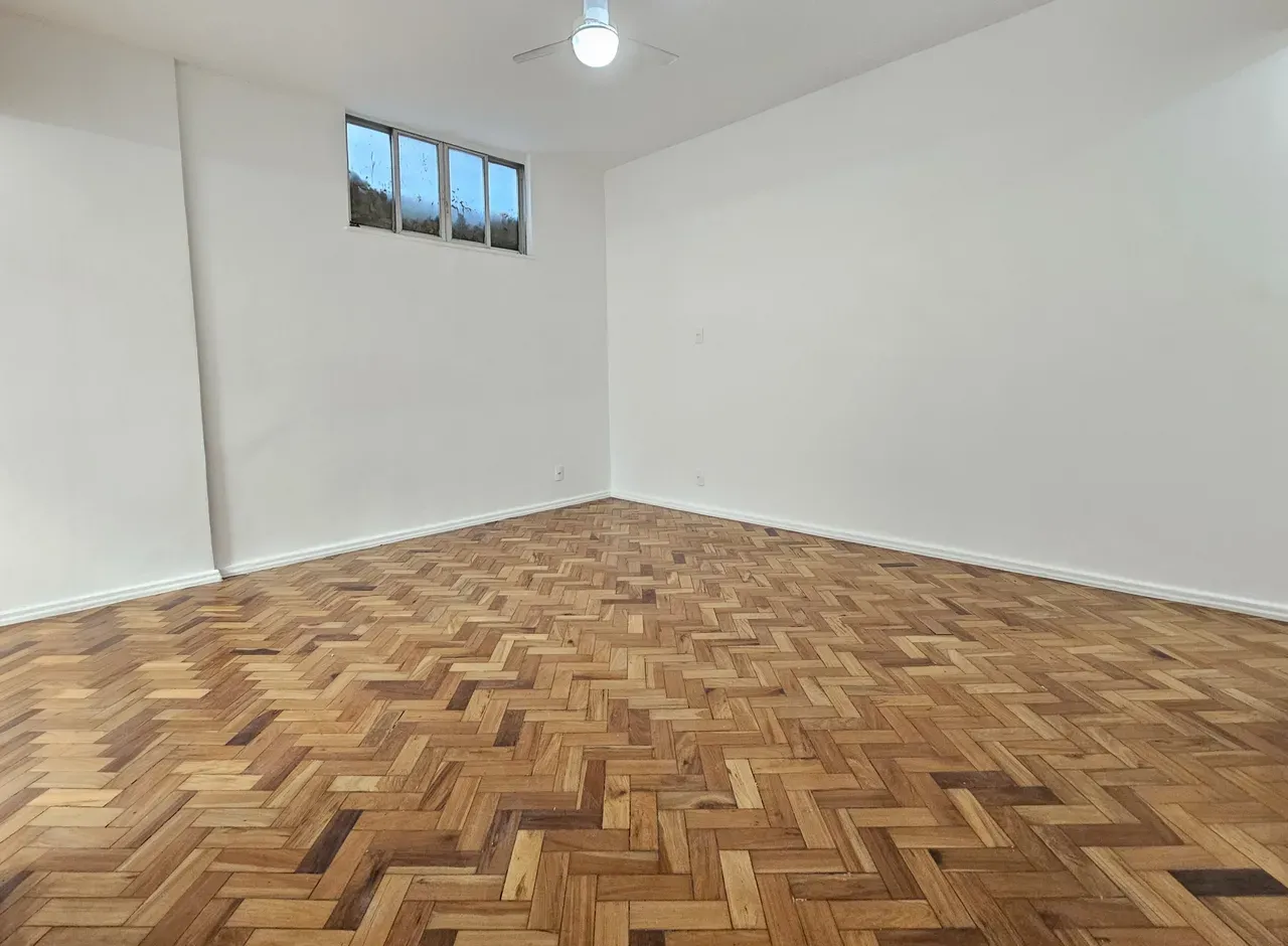Departamento en piso 5 con piso de madera o laminado — photo 13
