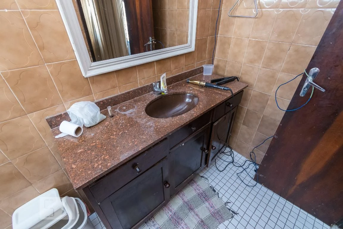 Casa para alugar com 6 quartos e 3 banheiros — photo 40