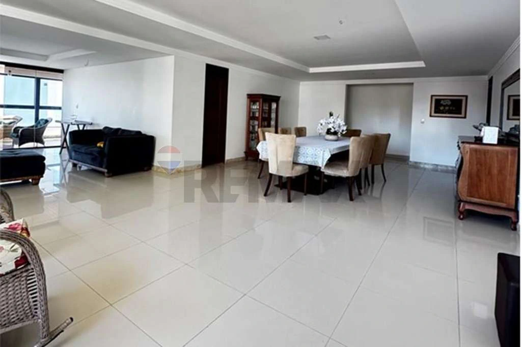 Квартира 279 м² з 5 спальнями та басейном у будинку — photo 4