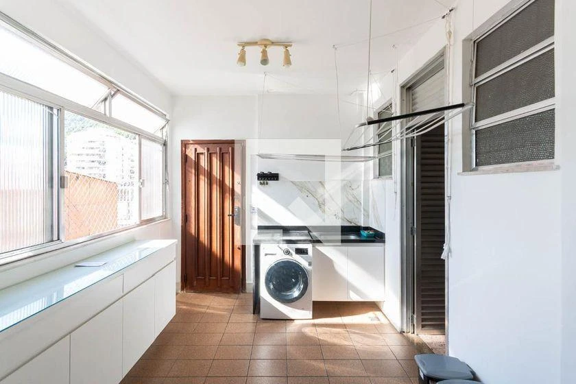 3-bedroom apartment with a washing machine in Rio de Janeiro — photo 44