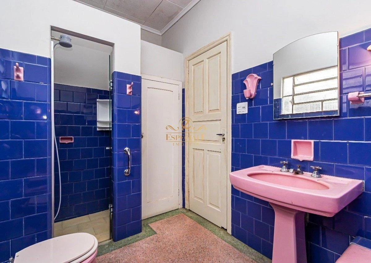 Bañera y 3 dormitorios: casa de 145 m² — photo 33