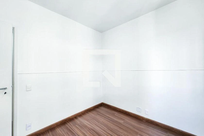 Apartamento de 2 quartos em condomínio com piscina — photo 16