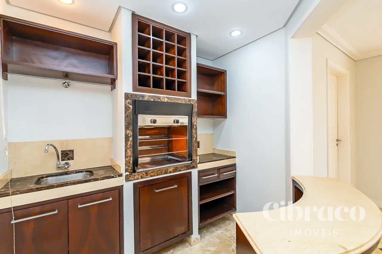 Apartamento de 3 dormitorios con 205 m² y balcón — photo 7