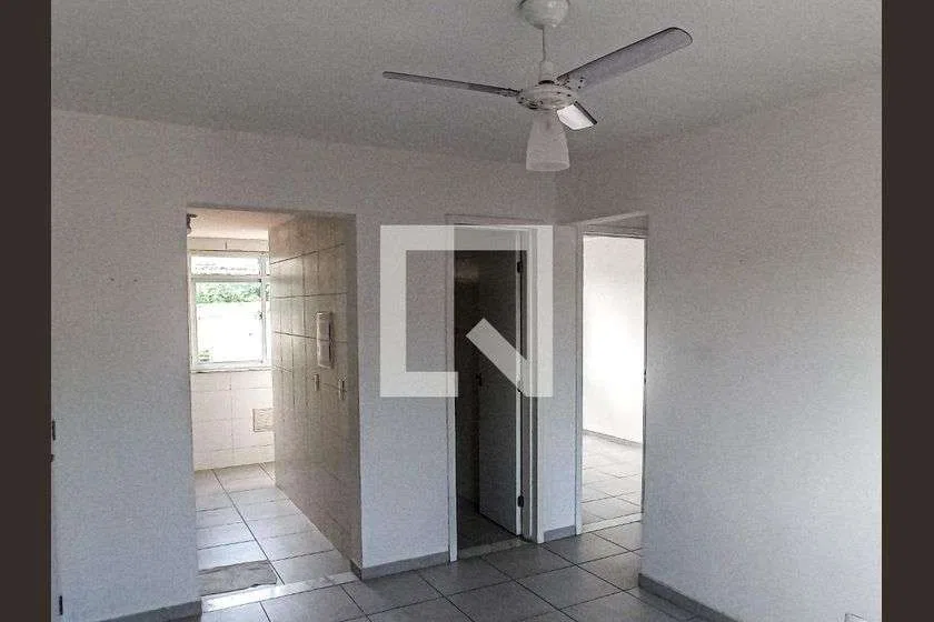 2-bedroom apartment in a building with a gym — photo 2