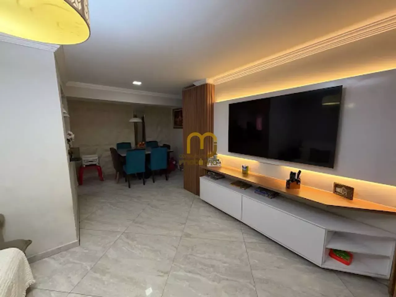 5 quartos e varanda gourmet: casa de 300 m²