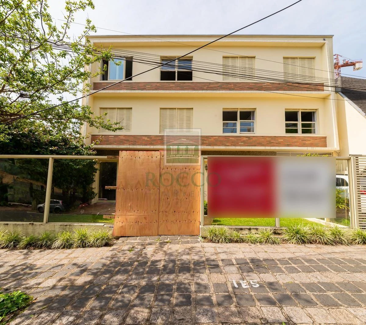 3-bedroom apartment with a washing machine in Curitiba — photo 41