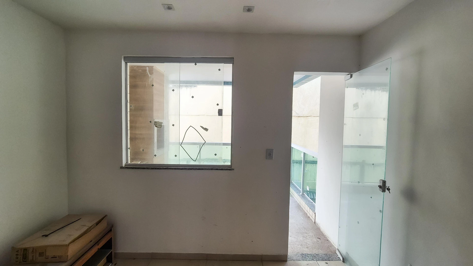 2-bedroom unfurnished apartment with closed kitchen — photo 43