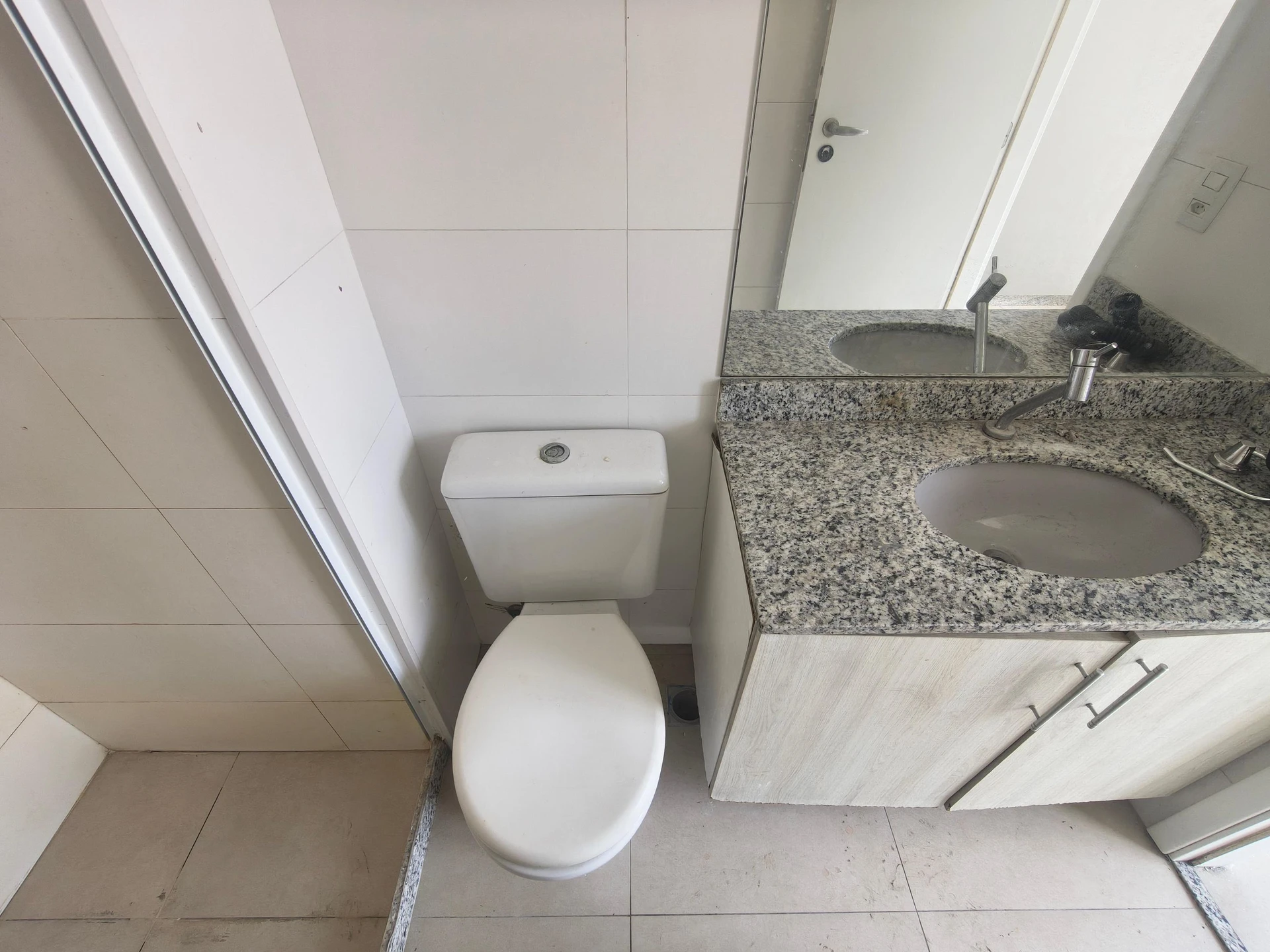 Квартира з 4 кімнатами та 1 люкс-спальнею, з балконом — photo 17
