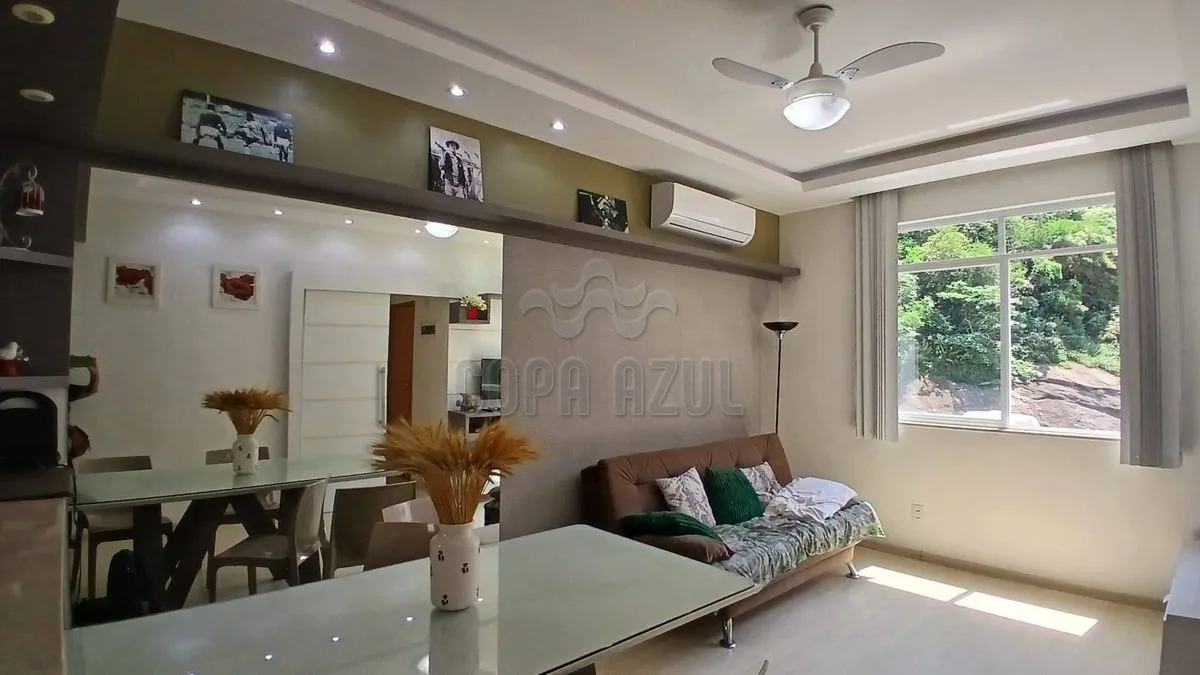 One-bedroom apartment with a mountain view in Rio de Janeiro — photo 3