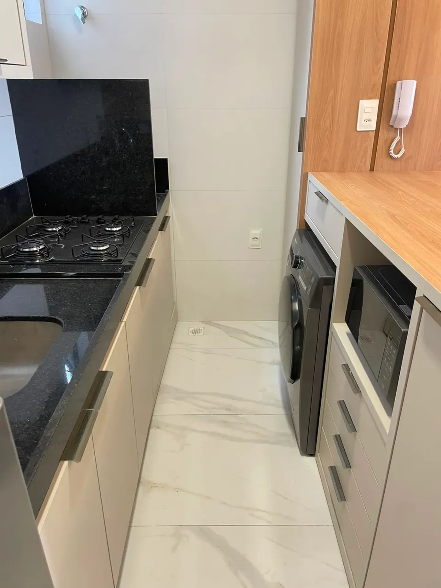 Apartamento mobiliado de 2 quartos com 48 m² no 9º andar — photo 2