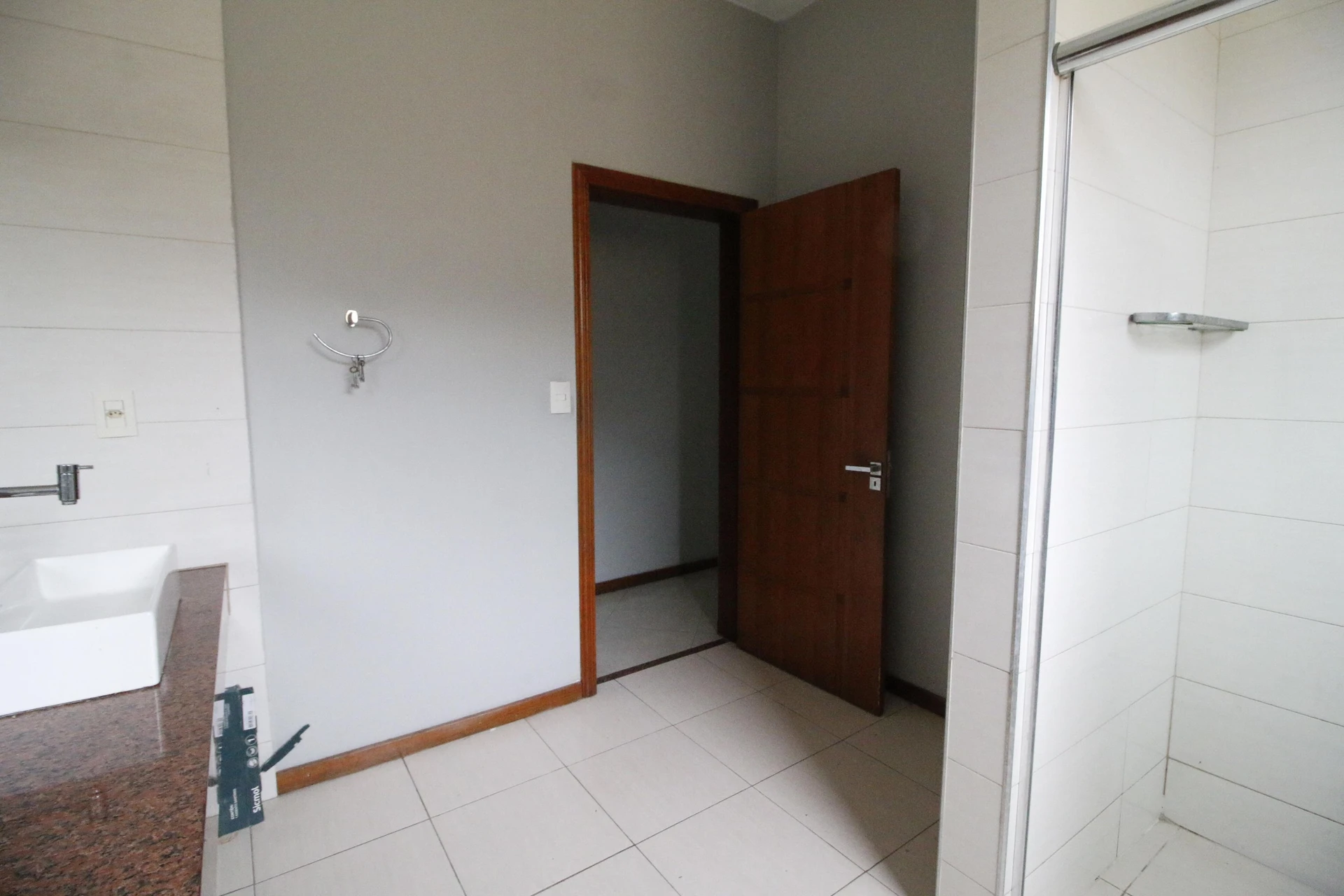 Condo house with 4 bedrooms and 2 en-suites, 3 parking — photo 34
