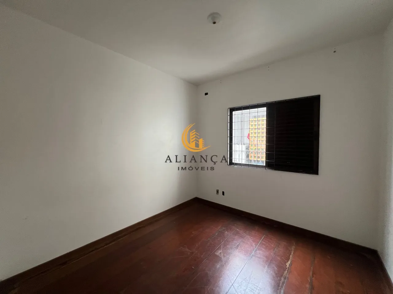 5-bedroom house with a bathtub in Florianópolis — photo 13