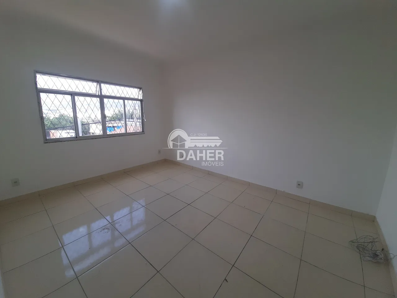 Casa sem mobília com terraço e 2 quartos — photo 8