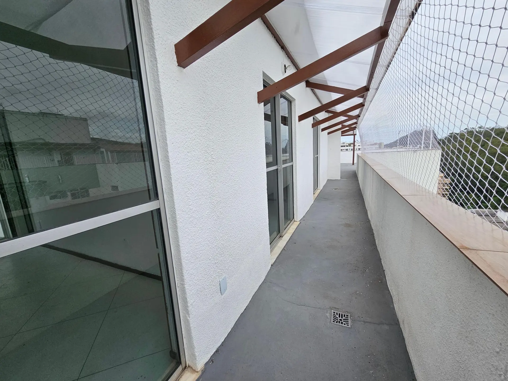 356 m² apartment with a water view and a home office — photo 24