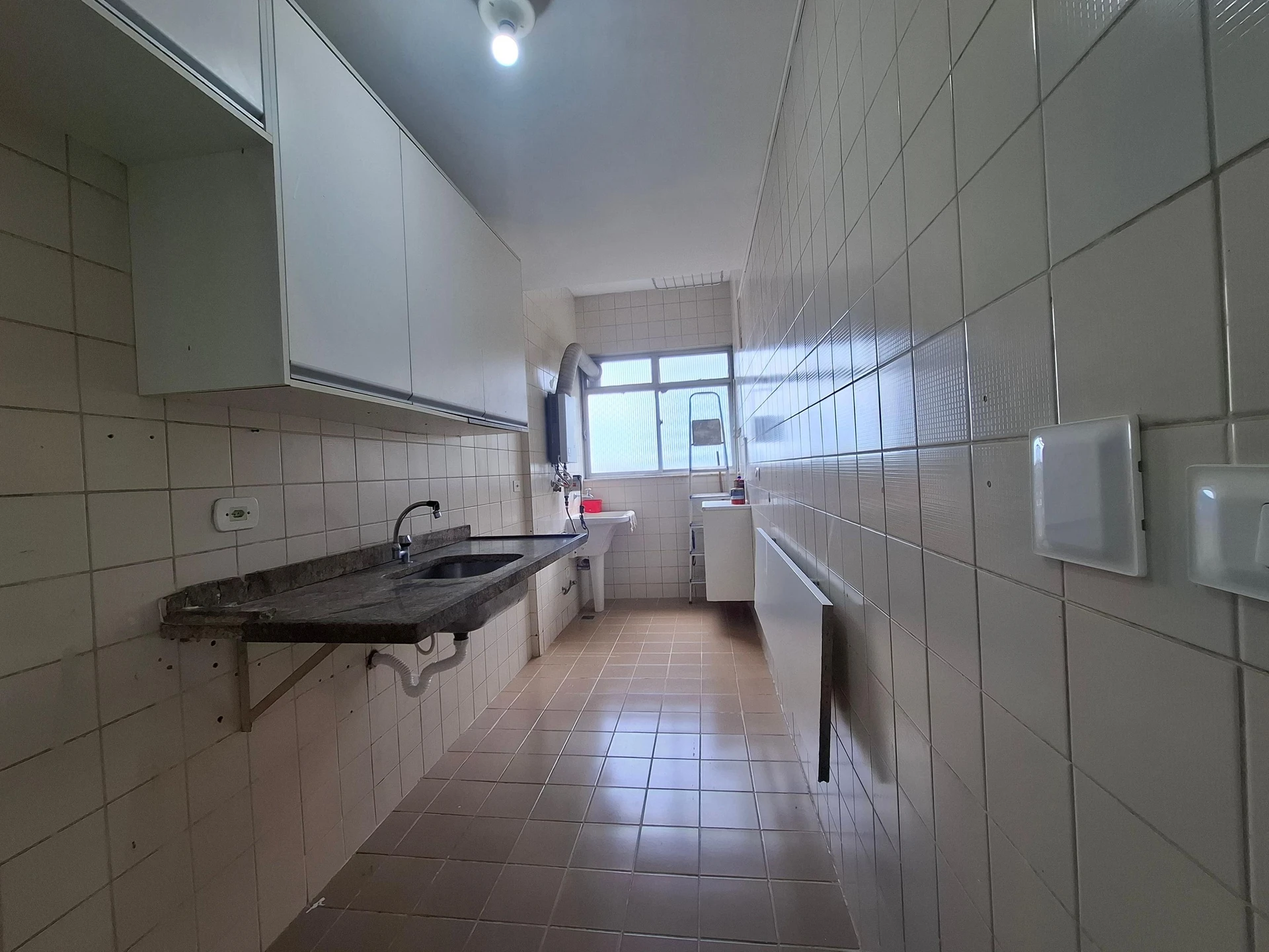 2 quartos e janelas do piso ao teto: apartamento de 75 m² — photo 17
