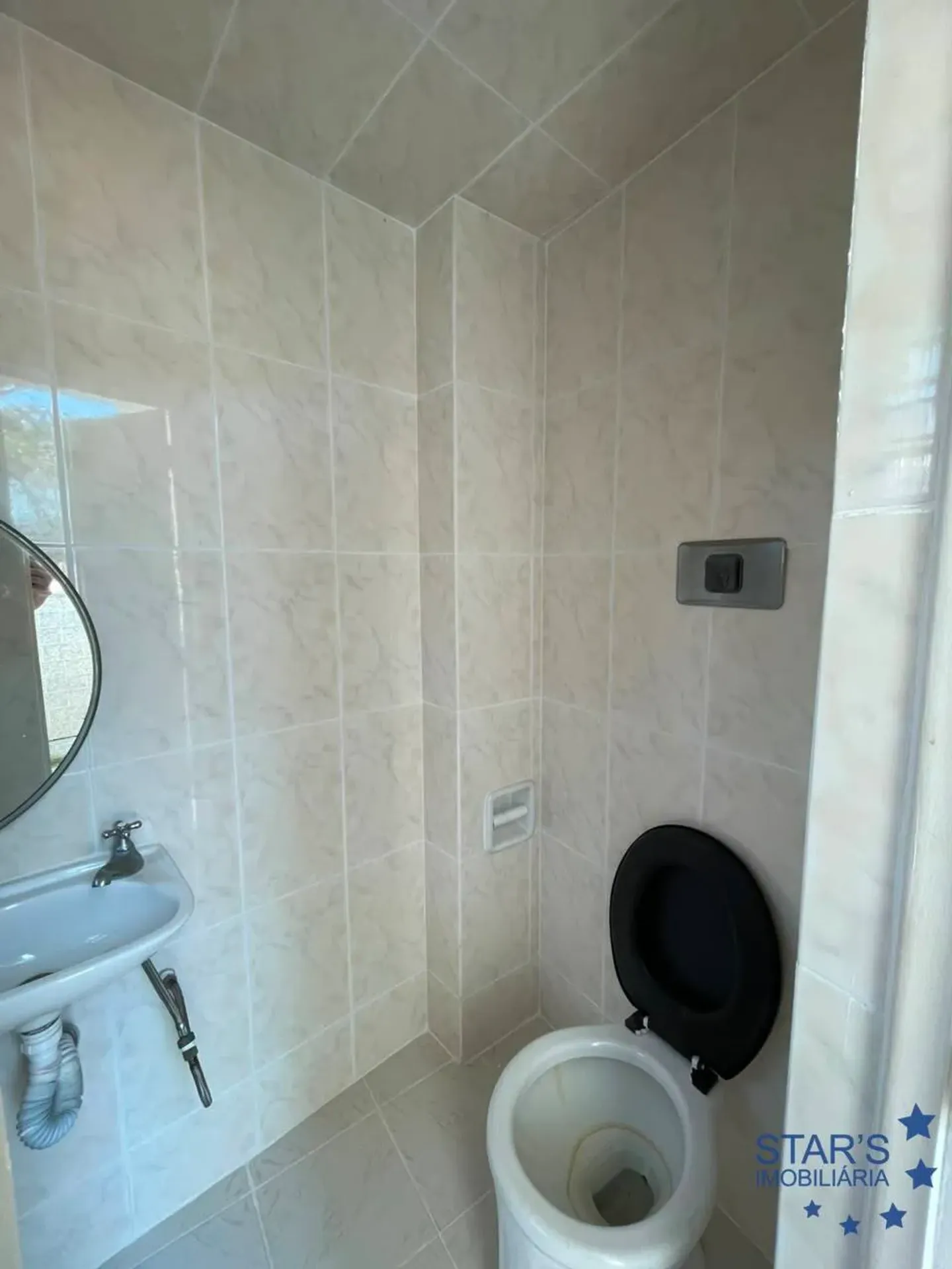 Будинок 250 м² із вікнами від підлоги до стелі — photo 35