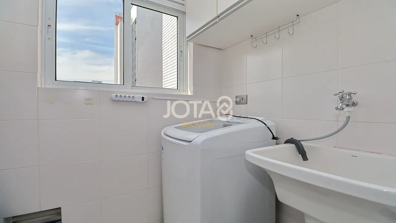 Apartamento amueblado de 2 dormitorios con cocina abierta — photo 20