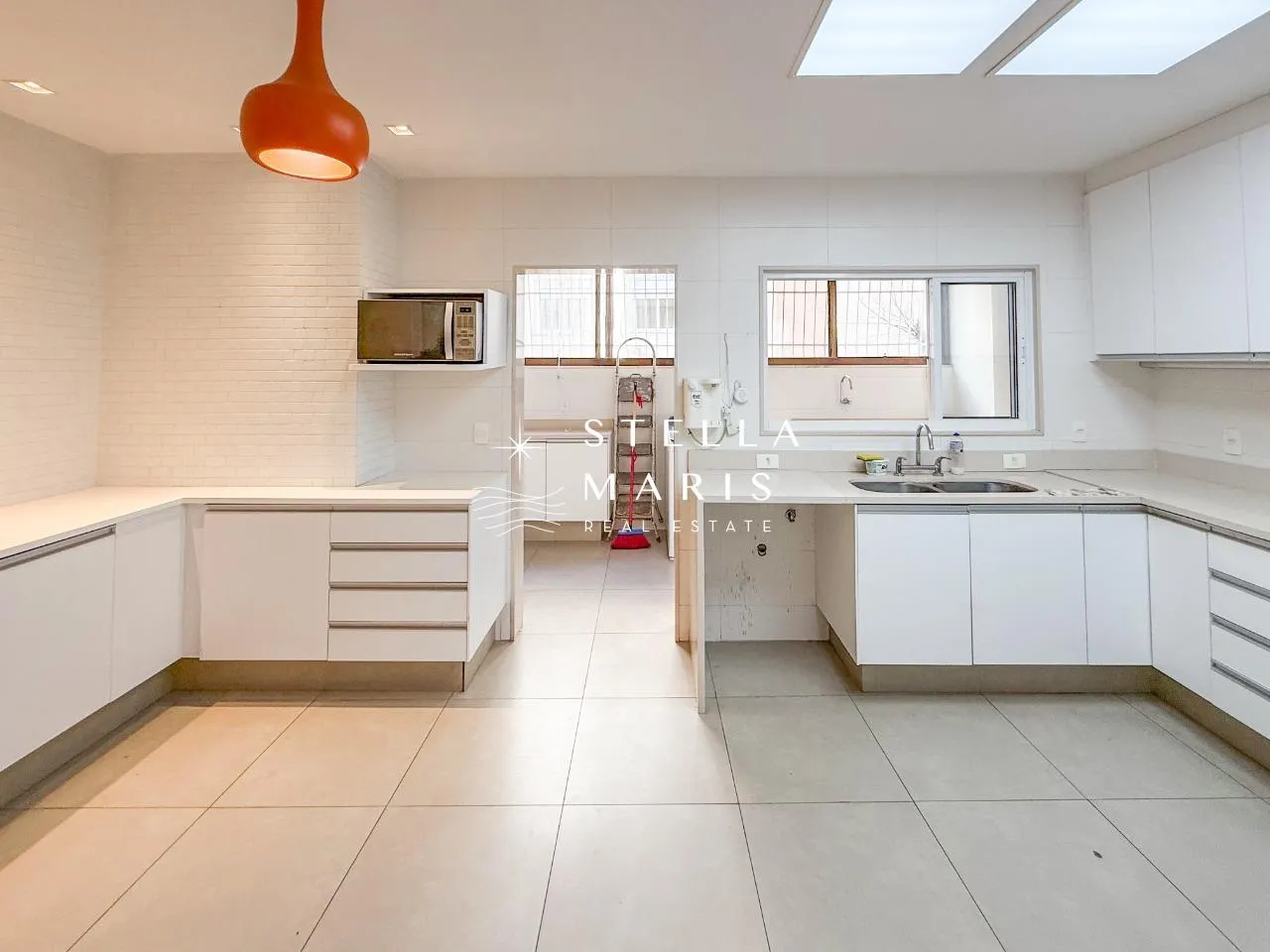 Apartamento com 3 quartos e cozinha a gás — photo 19